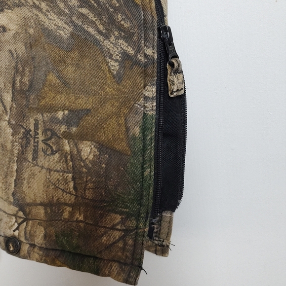 Schmidt Workwear Realtree Kids Camo Overalls - Picture 5 of 13